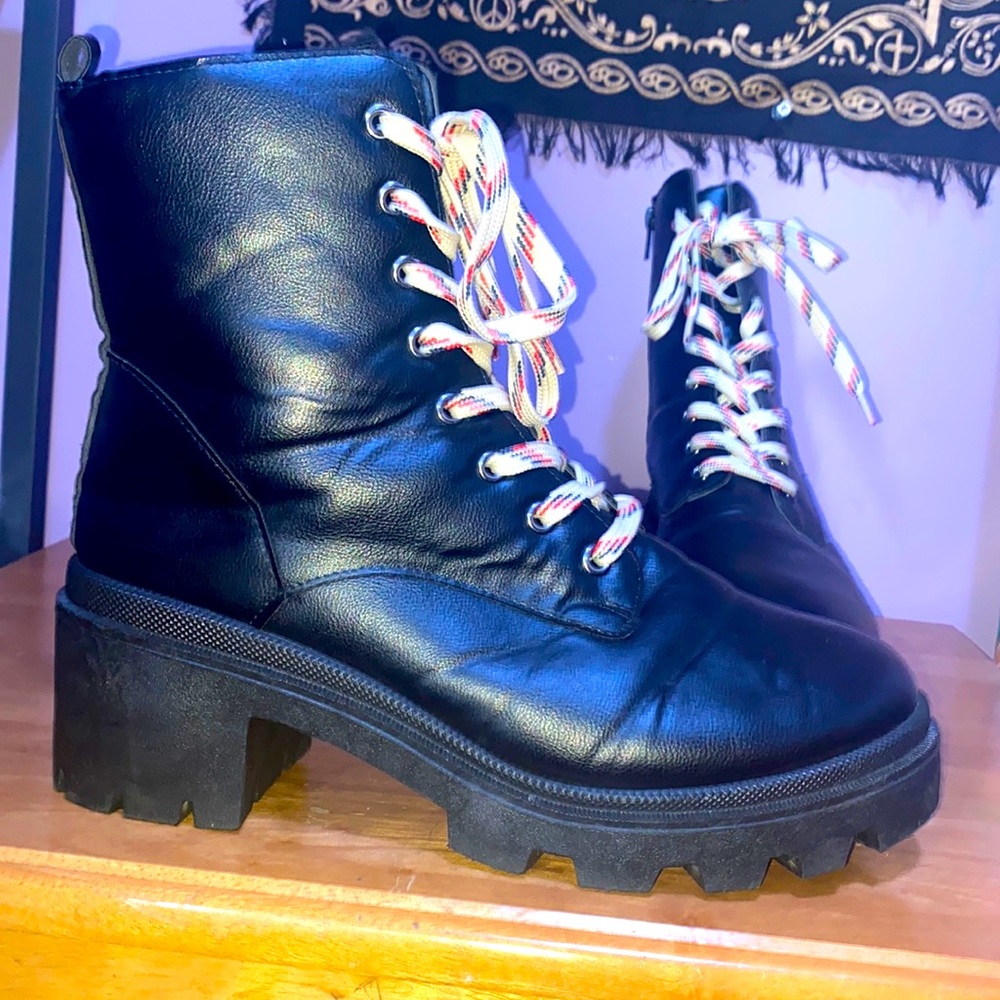 Semi-Platform Boots